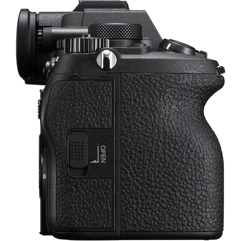 Alpha A7 V / Body + 28–70 mm 2 Zoom Lens